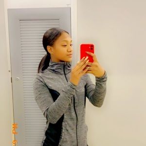 Meet your Posher, Regina